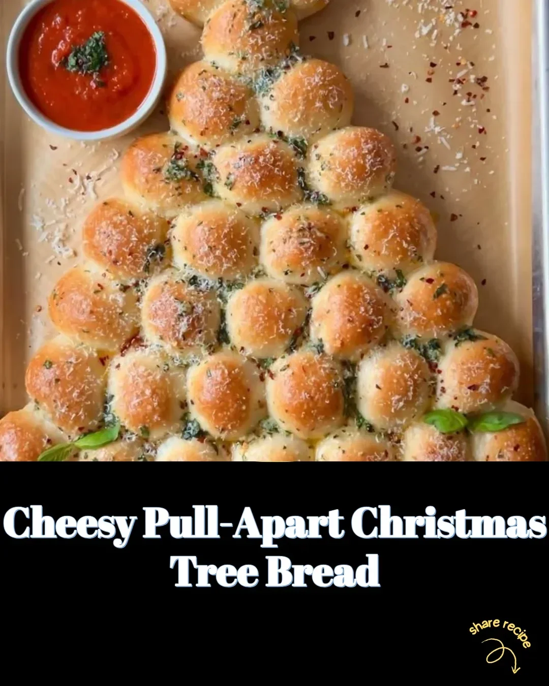 Cheesy Pull-Apart Christmas Tree Bread, festive appetizer for holiday gatherings