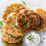 A variety of healthy breakfast dishes for weight loss including smoothies and oatmeal.