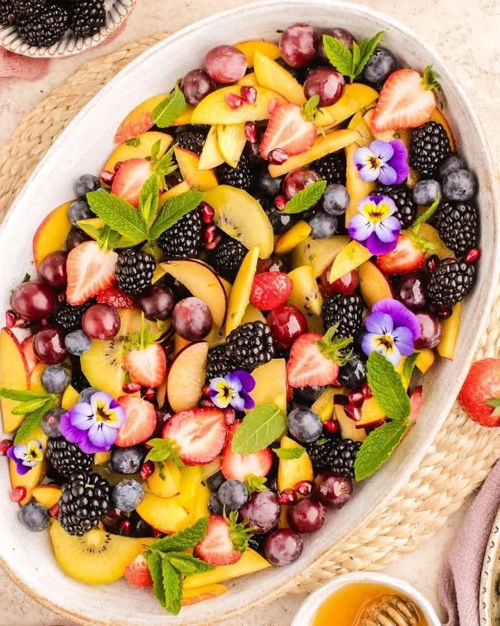 Summer Peach Salad with Berries and Fruits
